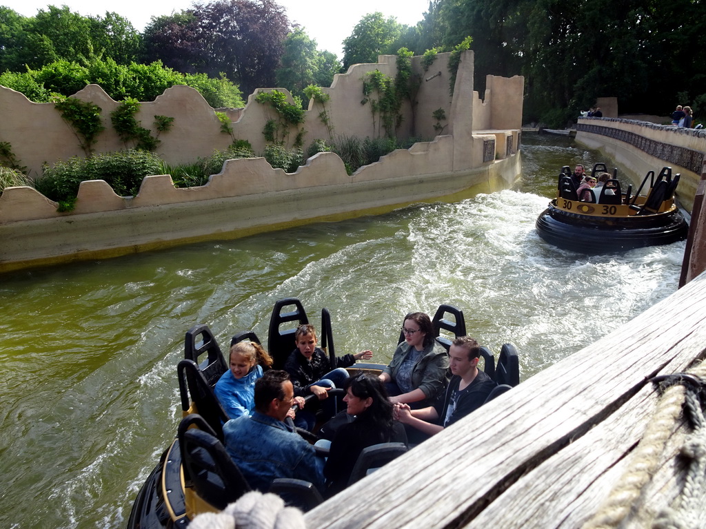 Boats at the Piraña attraction at the Anderrijk kingdom