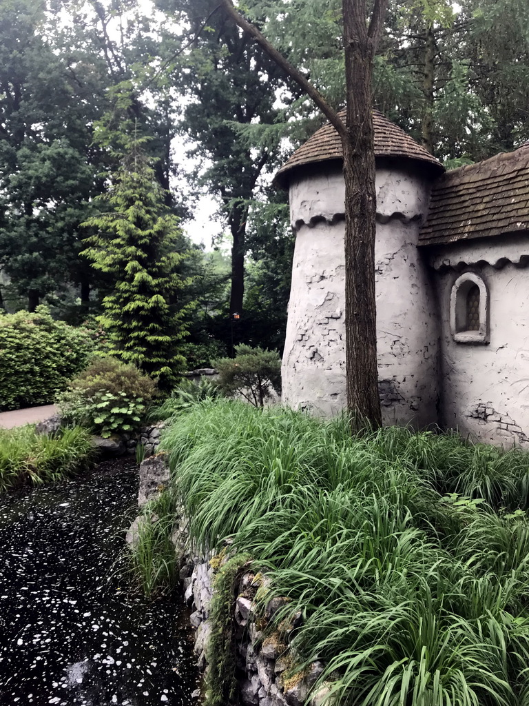 Left front of the Little Match Girl attraction at the Fairytale Forest at the Marerijk kingdom