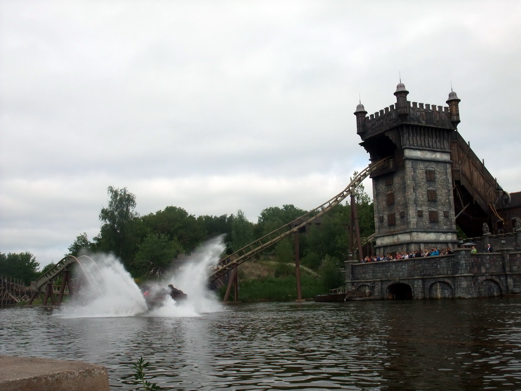 The Vliegende Hollander attraction at the Ruigrijk kingdom