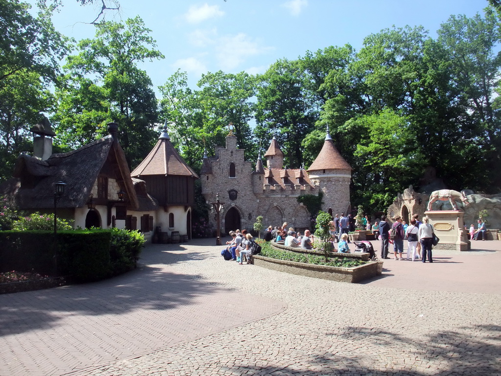 The Herautenplein square at the Fairytale Forest at the Marerijk kingdom