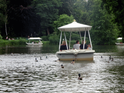 Gondolettas and ducks the Gondoletta attraction at the Reizenrijk kingdom, viewed from our Gondoletta