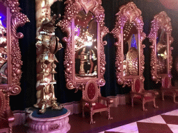 Armour, mirrors and chairs at the Royal Hall in the Symbolica attraction at the Fantasierijk kingdom