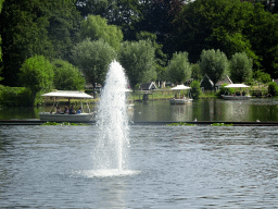 Fountain at the Gondoletta lake at the Reizenrijk kingdom