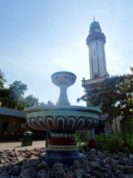 Fountain in front of the tower of the Fata Morgana attraction at the Anderrijk kingdom
