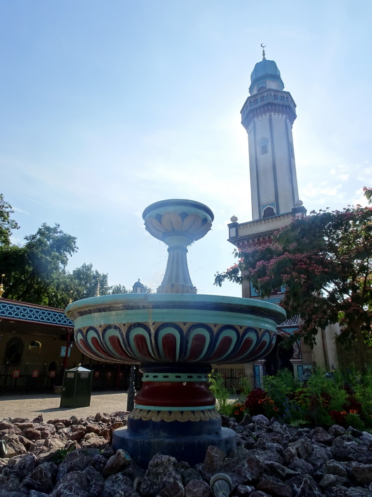 Fountain in front of the tower of the Fata Morgana attraction at the Anderrijk kingdom