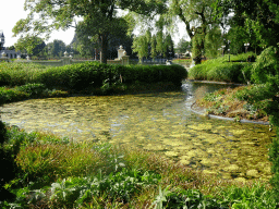 Pond in front of the Aquanura lake at the Anderrijk kingdom