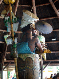 Cannibal statue at the center of the Monsieur Cannibale attraction at the Reizenrijk kingdom