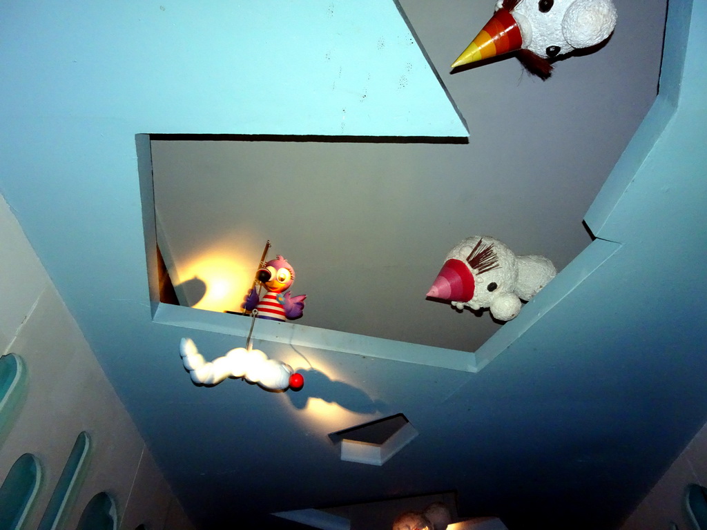 Snowmen and Jet at the ceiling of the Carnaval Festival attraction at the Reizenrijk kingdom