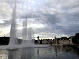 The Aquanura lake at the Fantasierijk kingdom and the Fata Morgana attraction at the Anderrijk kingdom, during the water show