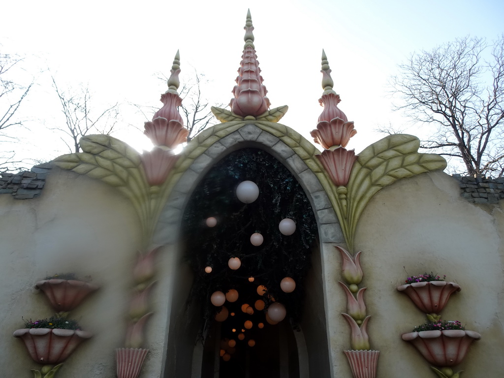 Facade of the Droomvlucht attraction at the Marerijk kingdom