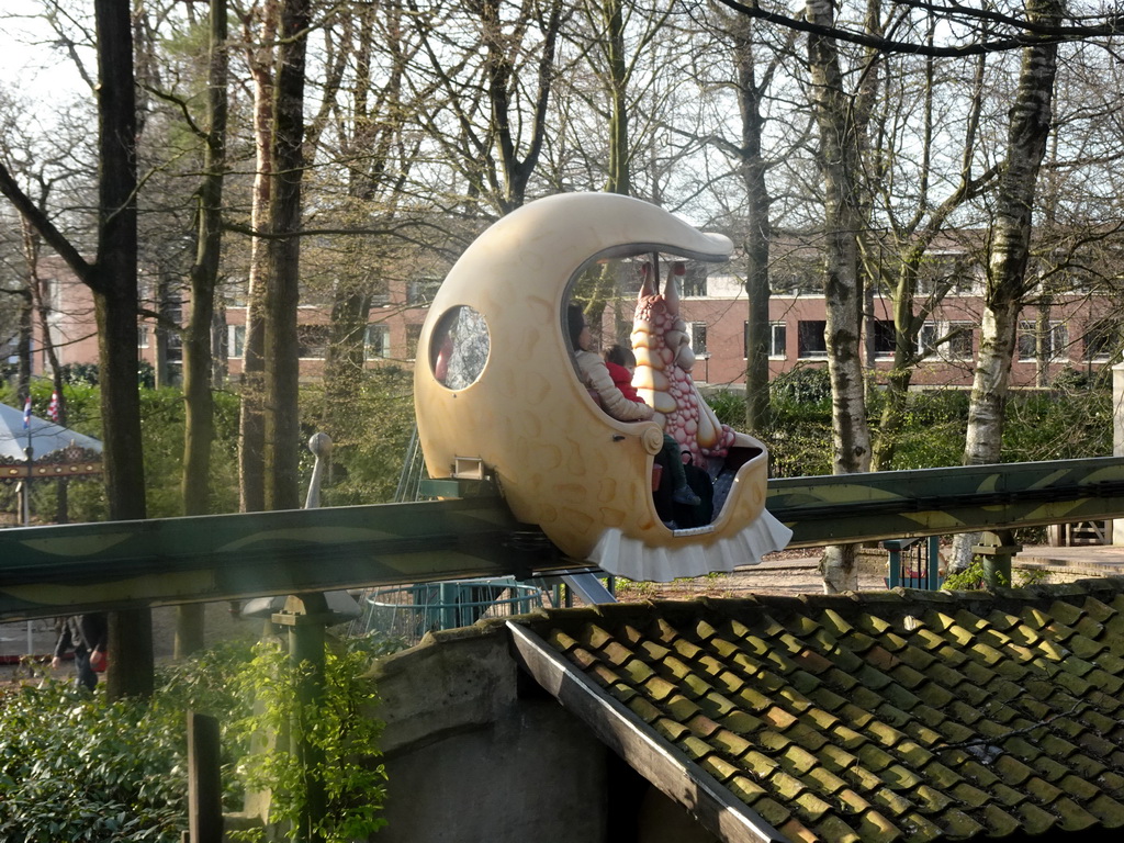 Max and our friend in the monorail of the Laafland attraction at the Marerijk kingdom