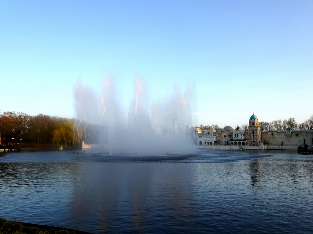 The Aquanura lake at the Fantasierijk kingdom and the Fata Morgana attraction at the Anderrijk kingdom, during the water show