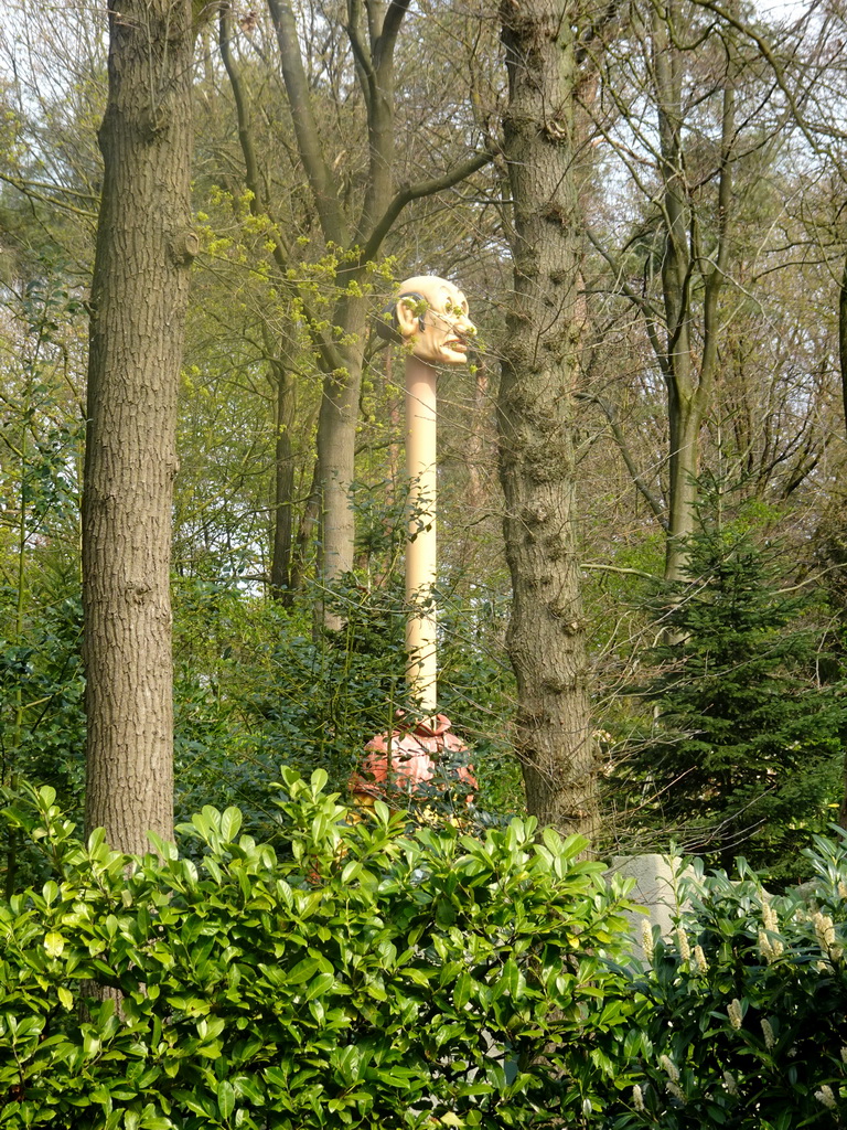 Langnek at the Six Servants attraction at the Fairytale Forest at the Marerijk kingdom, viewed from the Pardoes Promenade at the Fantasierijk kingdom