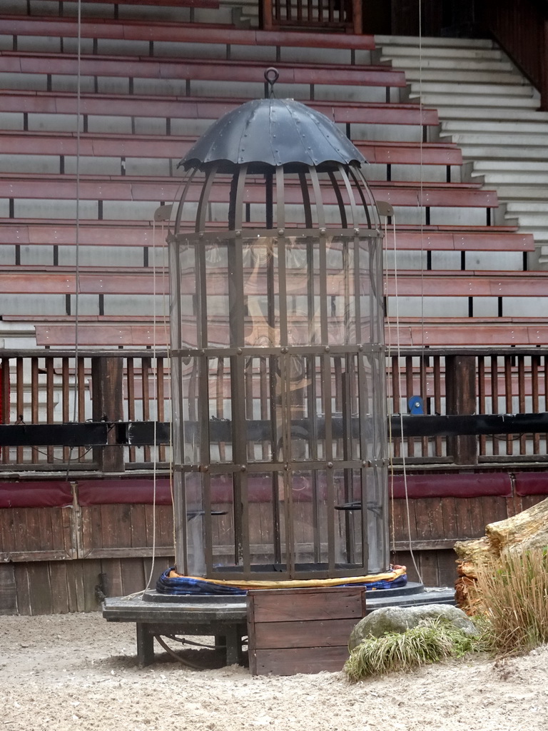 Cage on the stage of the Raveleijn theatre at the Marerijk kingdom, before the Raveleijn Parkshow, viewed from the Wapen van Raveleijn restaurant