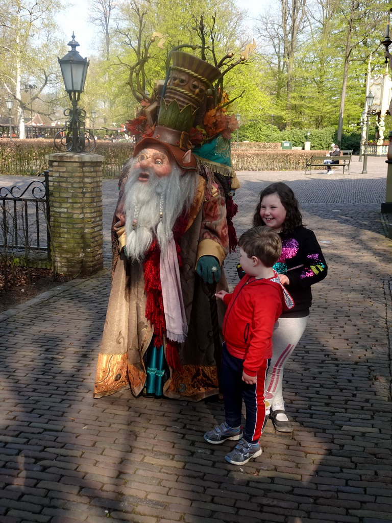 The Sprookjessprokkelaar at the Carrouselplein square at the Marerijk kingdom