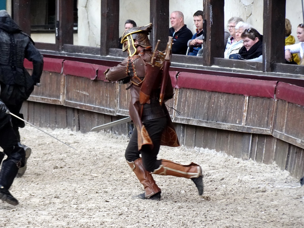 Actors on the stage of the Raveleijn theatre at the Marerijk kingdom, during the Raveleijn Parkshow