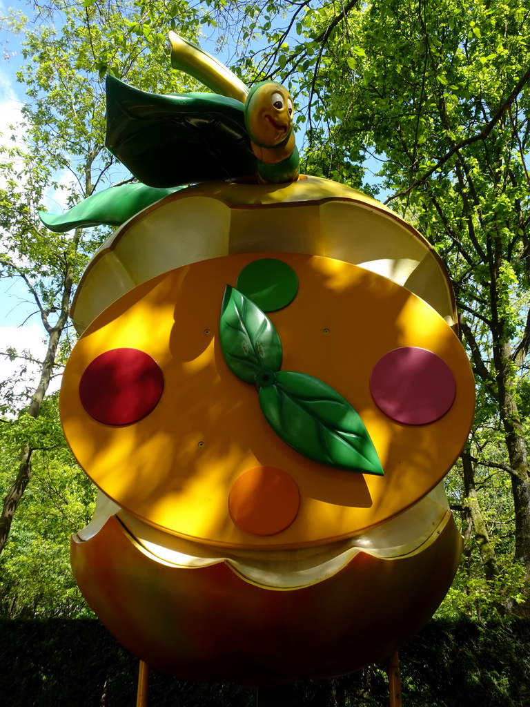 Clock at the Kleuterhof playground at the Reizenrijk kingdom