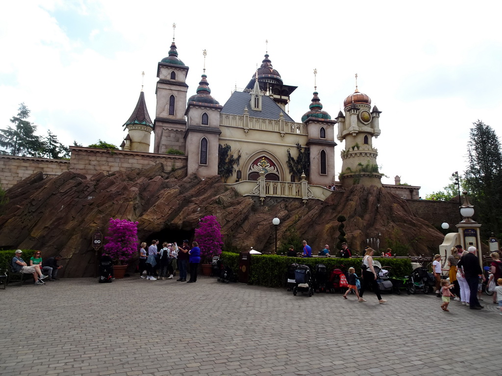 Front of the Symbolica attraction at the Fantasierijk kingdom