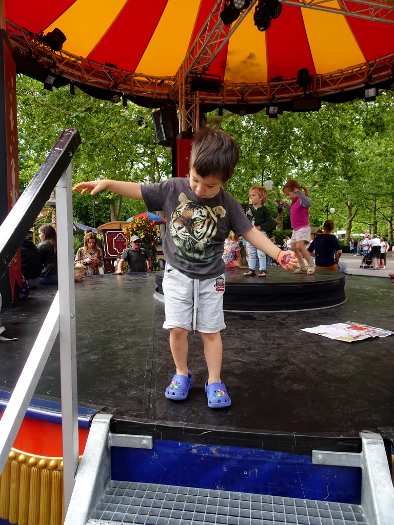 Max on a stage of the Negen Pleinen Festijn at the Carnaval Festival Square