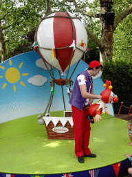 Actor and hand puppet at the Jokie and Jet attraction at the Carnaval Festival Square at the Reizenrijk kingdom