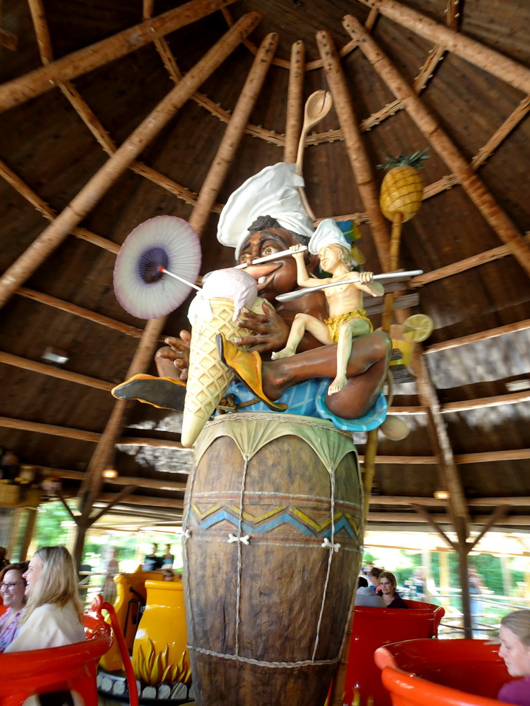 Cannibal statue at the center of the Monsieur Cannibale attraction at the Reizenrijk kingdom