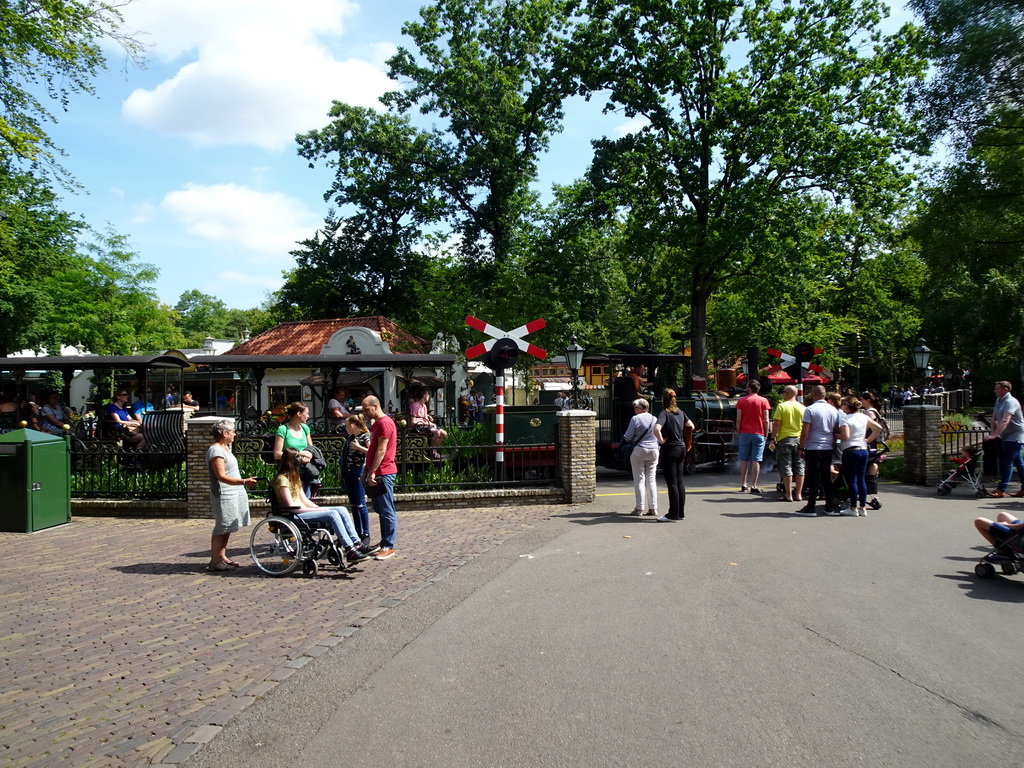 Steam train at the Carrouselplein square at the Marerijk kingdom