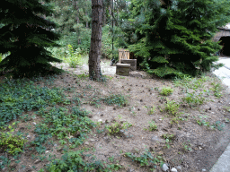 Wooden chests at the Oude Tufferbaan attraction at the Ruigrijk kingdom, viewed from an automobile