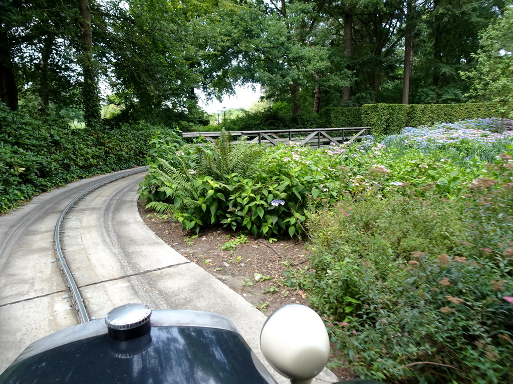 Bridge at the Oude Tufferbaan attraction at the Ruigrijk kingdom, viewed from an automobile