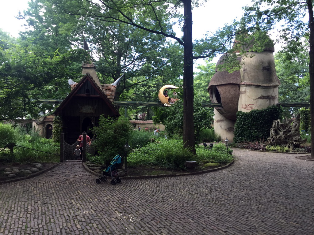 The Lijn`s Zweefhuys and Lavelhuys buildings and the monorail at the Laafland attraction at the Marerijk kingdom