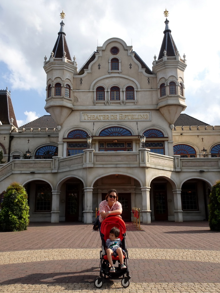 Miaomiao and Max in front of the Efteling Theatre at the Anderrijk kingdom