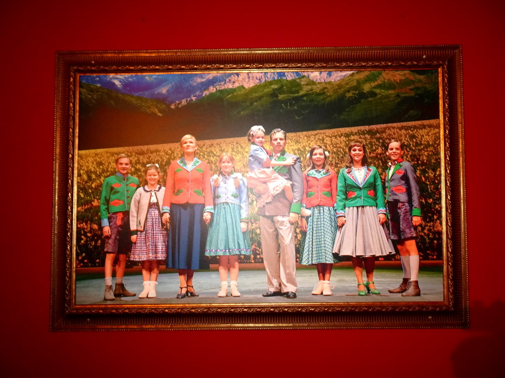 Photograph of the cast of the musical `The Sound of Music` at the foyer of the Efteling Theatre at the Anderrijk kingdom