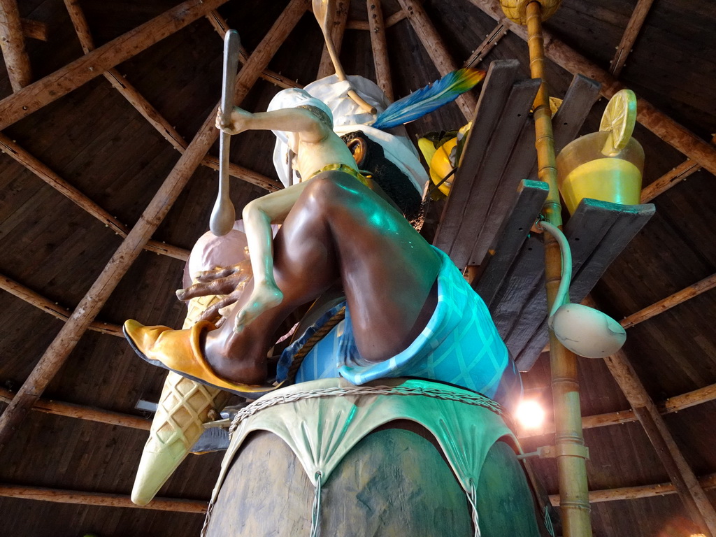 Cannibal statue at the center of the Monsieur Cannibale attraction at the Reizenrijk kingdom