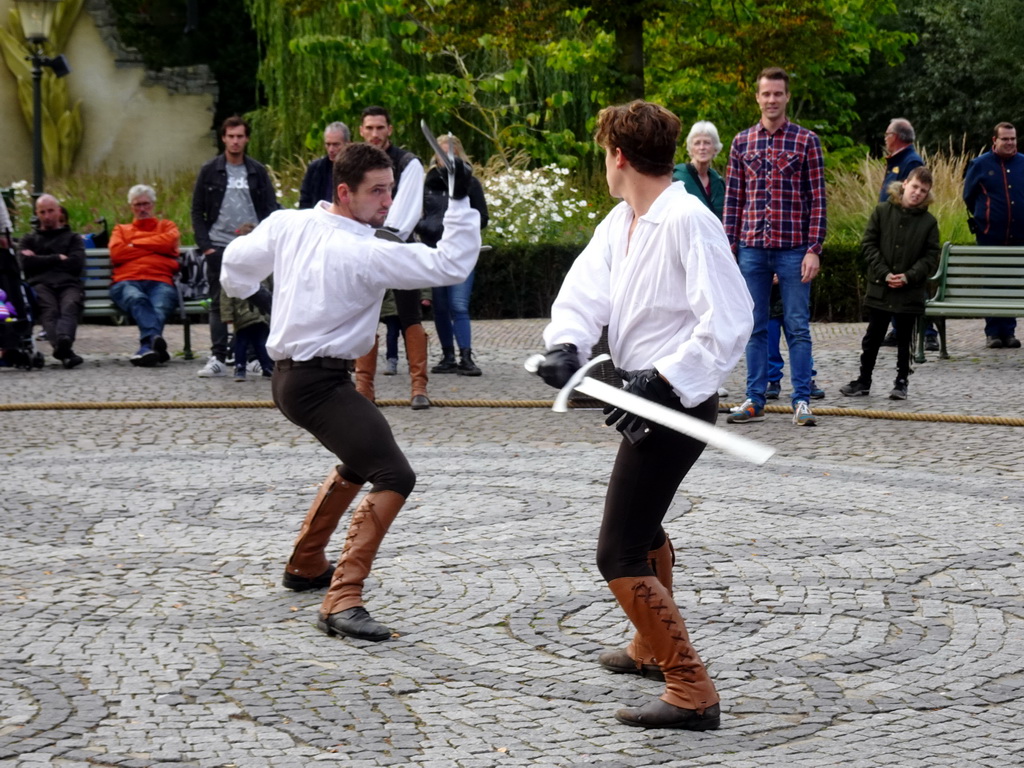 Sword fighters at the Ton van de Ven square at the Marerijk kingdom