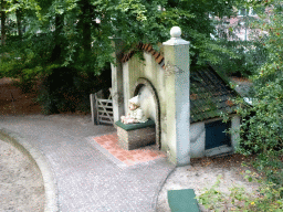 Baby Holle Bolle Gijs trash can at the Kindervreugd playground at the Marerijk kingdom, viewed from the monorail of the Laafland attraction