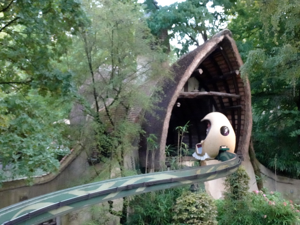 The Leunhuys building at the Laafland attraction at the Marerijk kingdom, viewed from the monorail