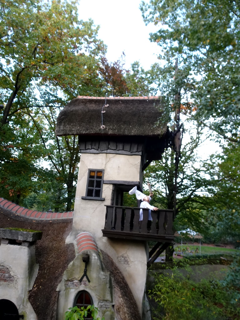 The Lariekoekhuys building at the Laafland attraction at the Marerijk kingdom, viewed from the monorail