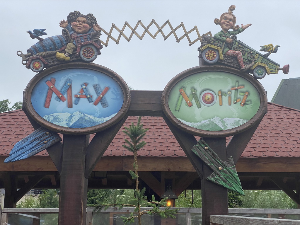 Sign at the waiting line at the Max & Moritz attraction at the Anderrijk kingdom