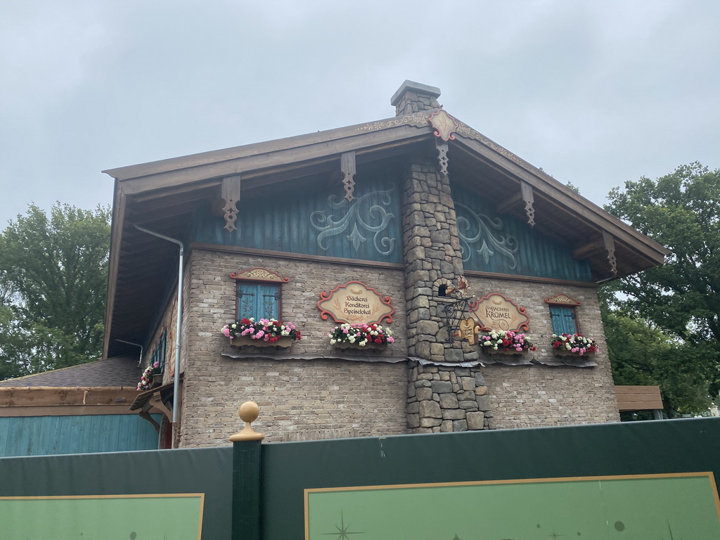 Front of the Bäckerei Krümel restaurant at the Anderrijk kingdom, under construction