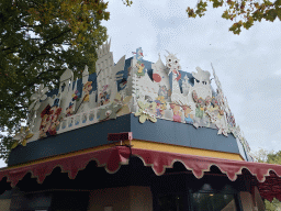 Facade of the Jokies Wereld shop at the Carnaval Festival Square at the Reizenrijk kingdom