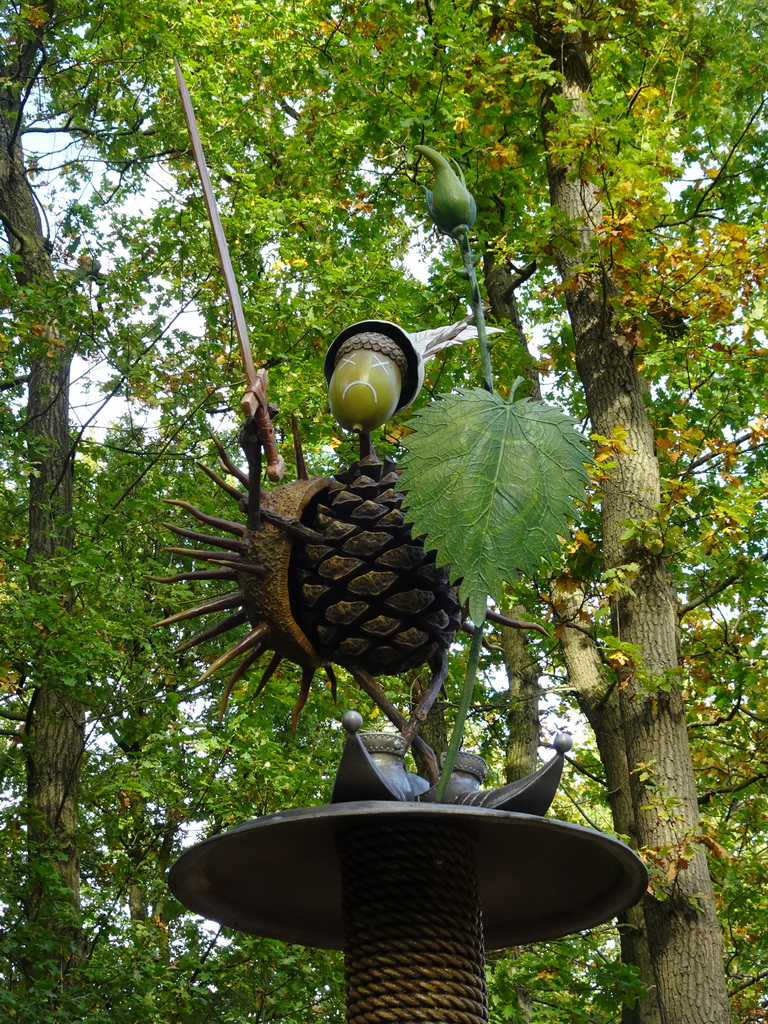 Statue at the Nest! play forest at the Ruigrijk kingdom