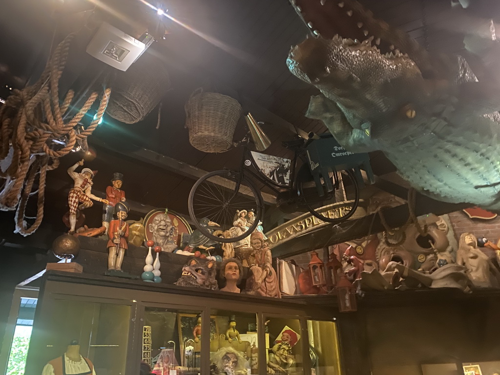 Items on the wall and ceiling of the Efteling Museum at the Marerijk kingdom