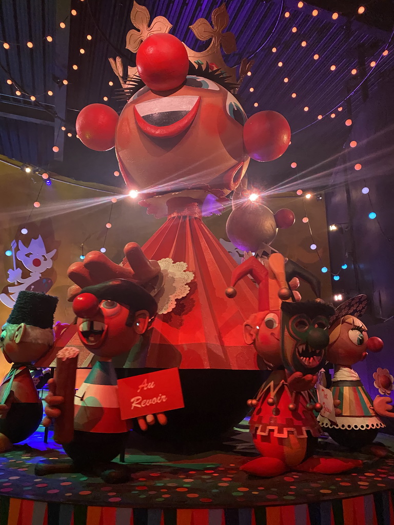 Final scene at the Carnaval Festival attraction at the Reizenrijk kingdom