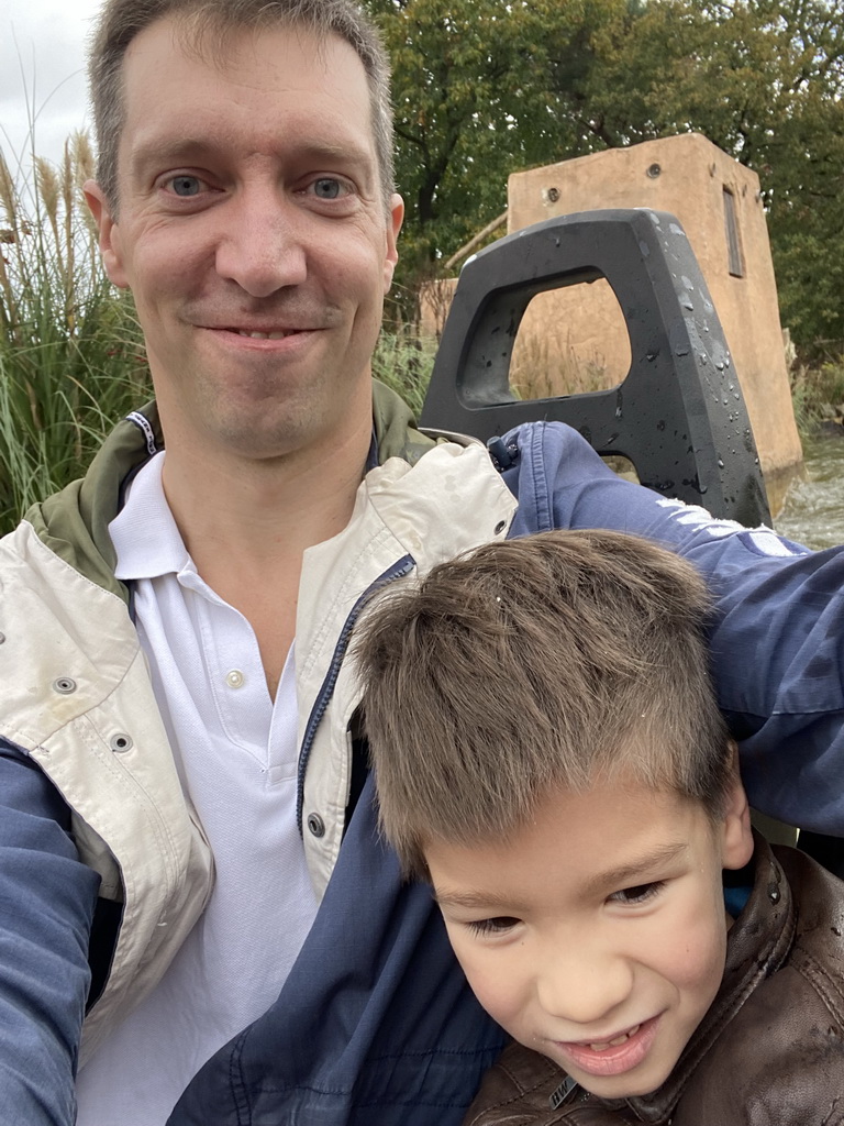 Tim and Max at the Fata Morgana attraction at the Anderrijk kingdom