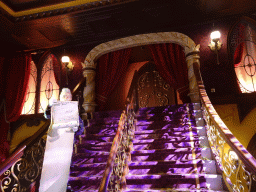 The lackey O.J. Punctuel in the Lobby of the Symbolica attraction at the Fantasierijk kingdom