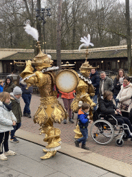 Actors from the Music Tour of the Symbolica attraction at the Pardoes Promenade at the Fantasierijk kingdom