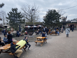 Campfire and tables at the Max & Moritz Square at the Anderrijk kingdom, during the Winter Efteling