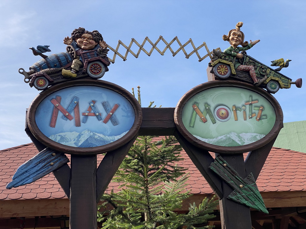 Sign at the waiting line at the Max & Moritz attraction at the Anderrijk kingdom