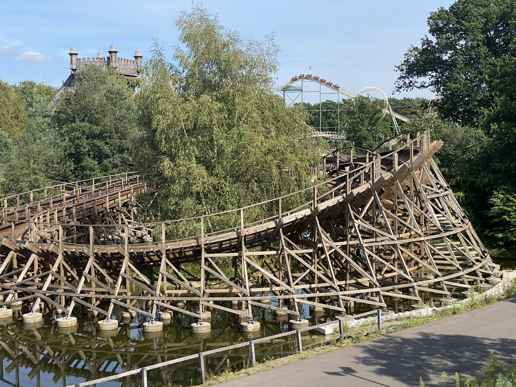 The Joris en de Draak, Vliegende Hollander and Python attractions at the Ruigrijk kingdom, viewed from the east side of the Piraña attraction at the Anderrijk kingdom