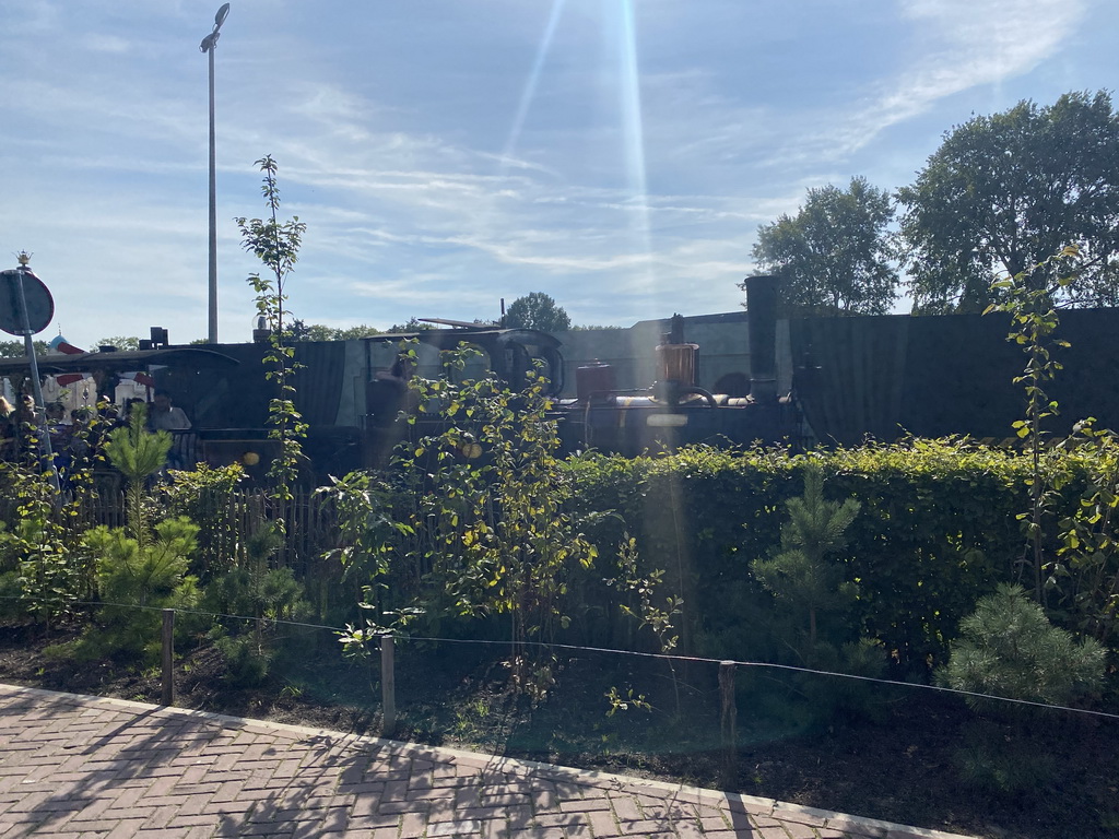 Train riding past the south side of the Pardoes Promenade at the Fantasierijk kingdom