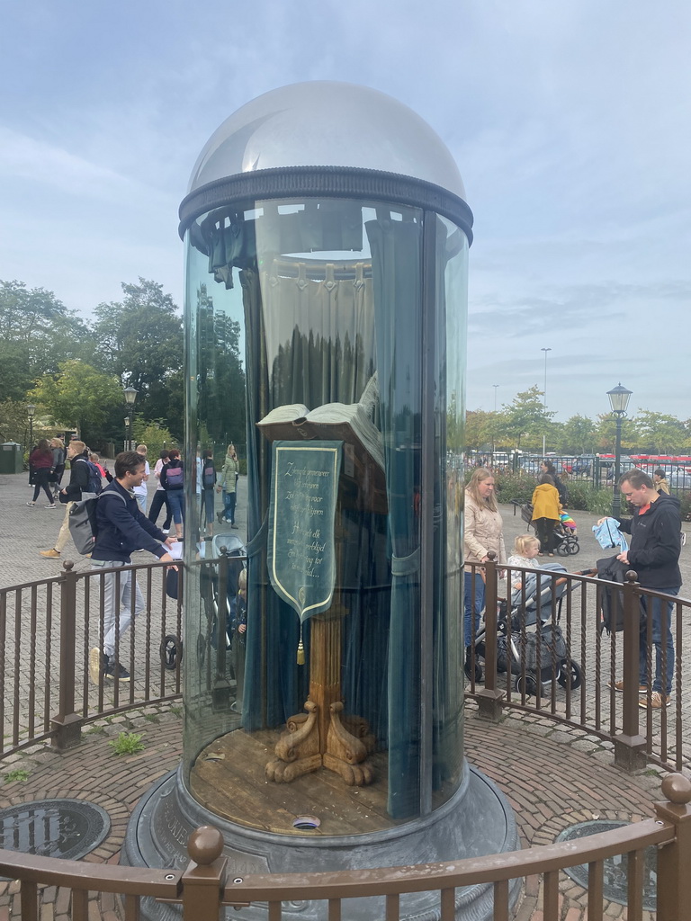 The Pennenveer memorial in front of the House of the Five Senses, the entrance to the Efteling theme park